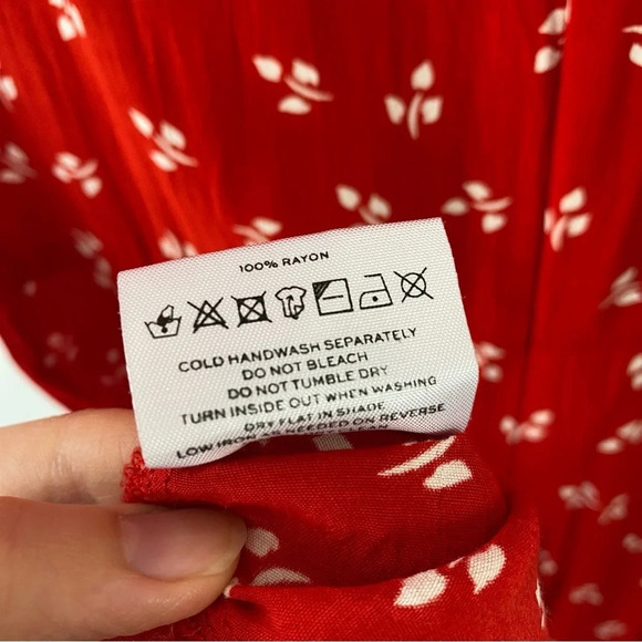 Faithfull The Brand Womens 4 S Red White Mallory Floral Short Sleeve Jumpsuit - Picture 13 of 16